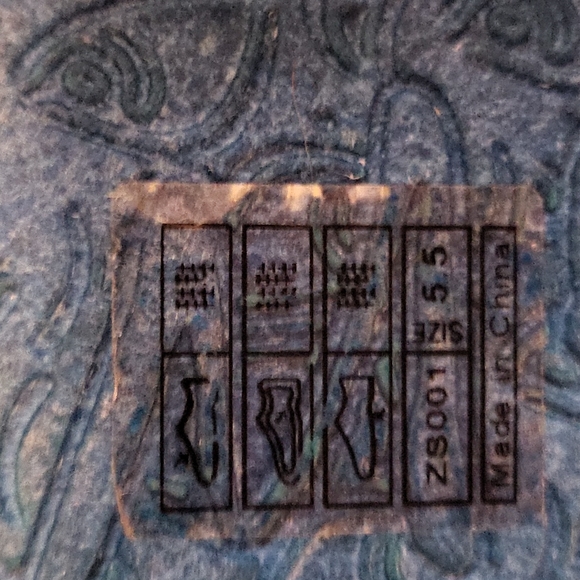 Blowfish distressed floral denim shoes - Picture 9 of 9